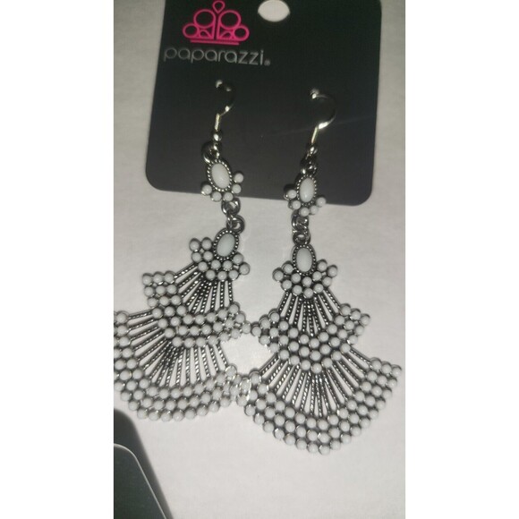 New Paparazzi Jewelry Earrings Lot Of 3 - Picture 2 of 4